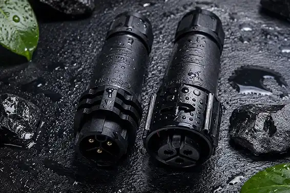 What are the top-rated P20 circular waterproof plugs for outdoor use?
